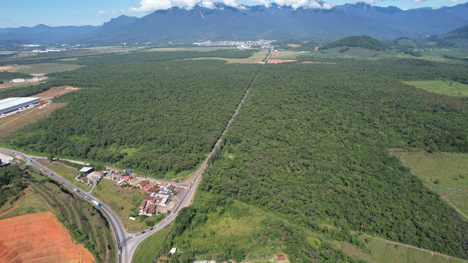 Terreno Italiano — ÁREA LOGÍSTICA E INDUSTRIAL — GARUVA em Garuva, SC